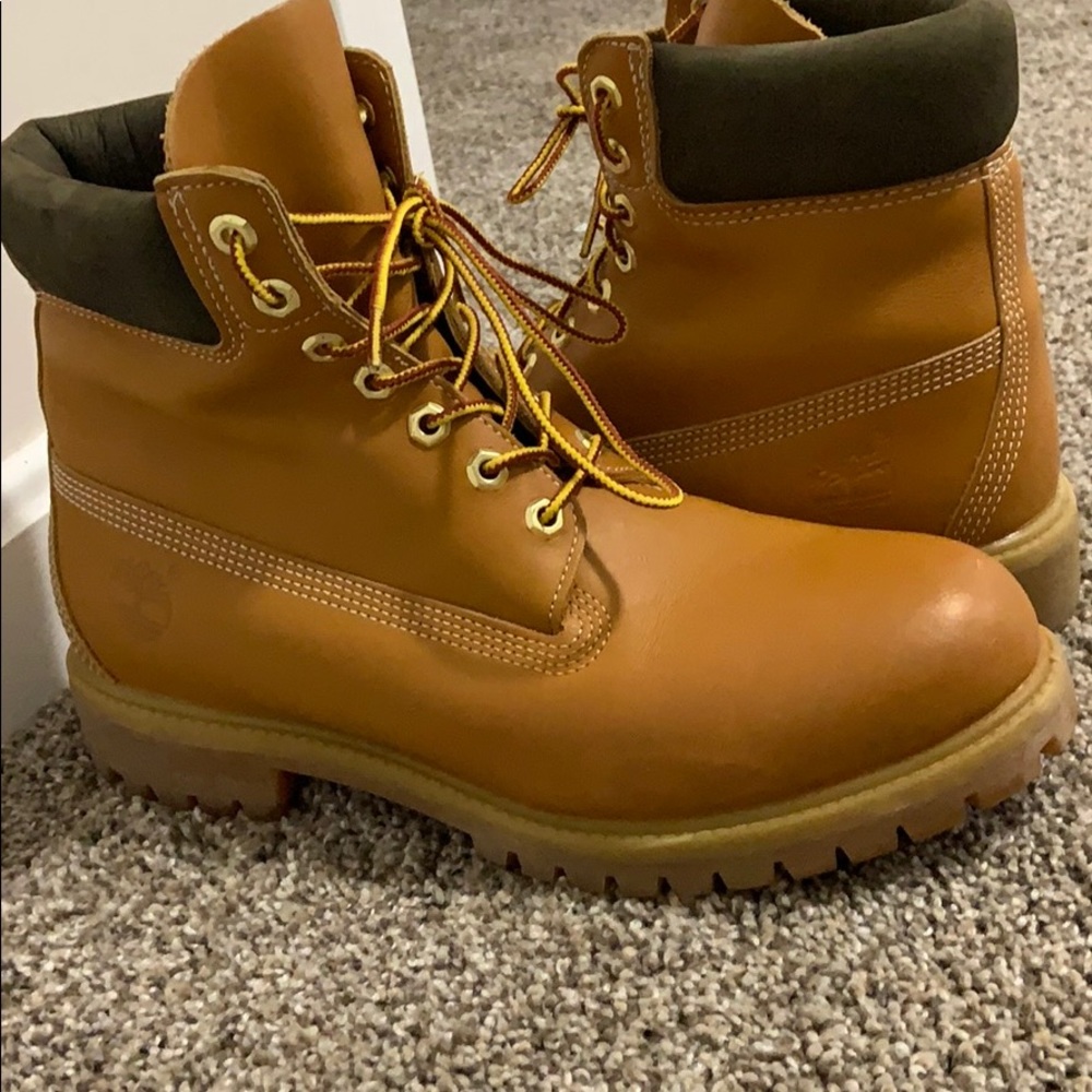 BRAND NEW TIMBERLAND’S
